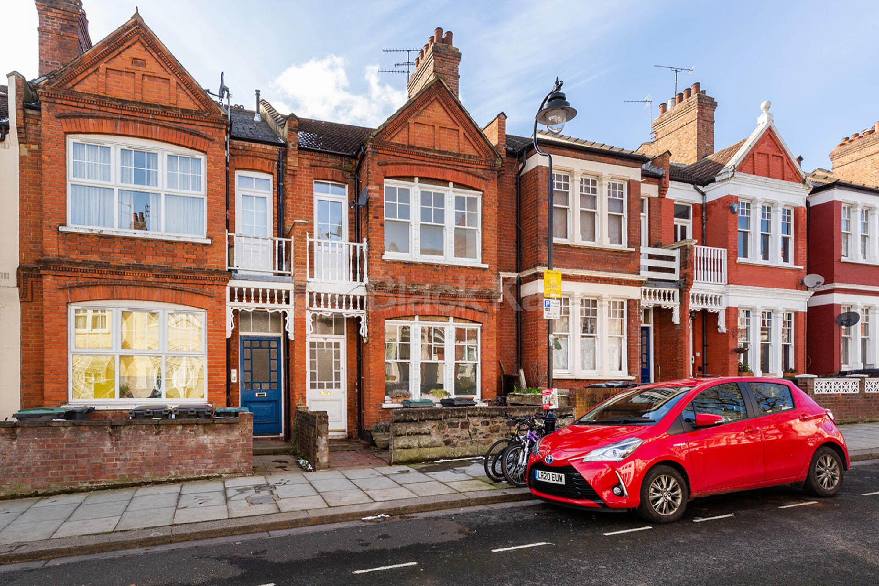 Set on the top floor of a period conversion with high ceilings and exposed brick Rathcoole Gardens, Crouch End N8